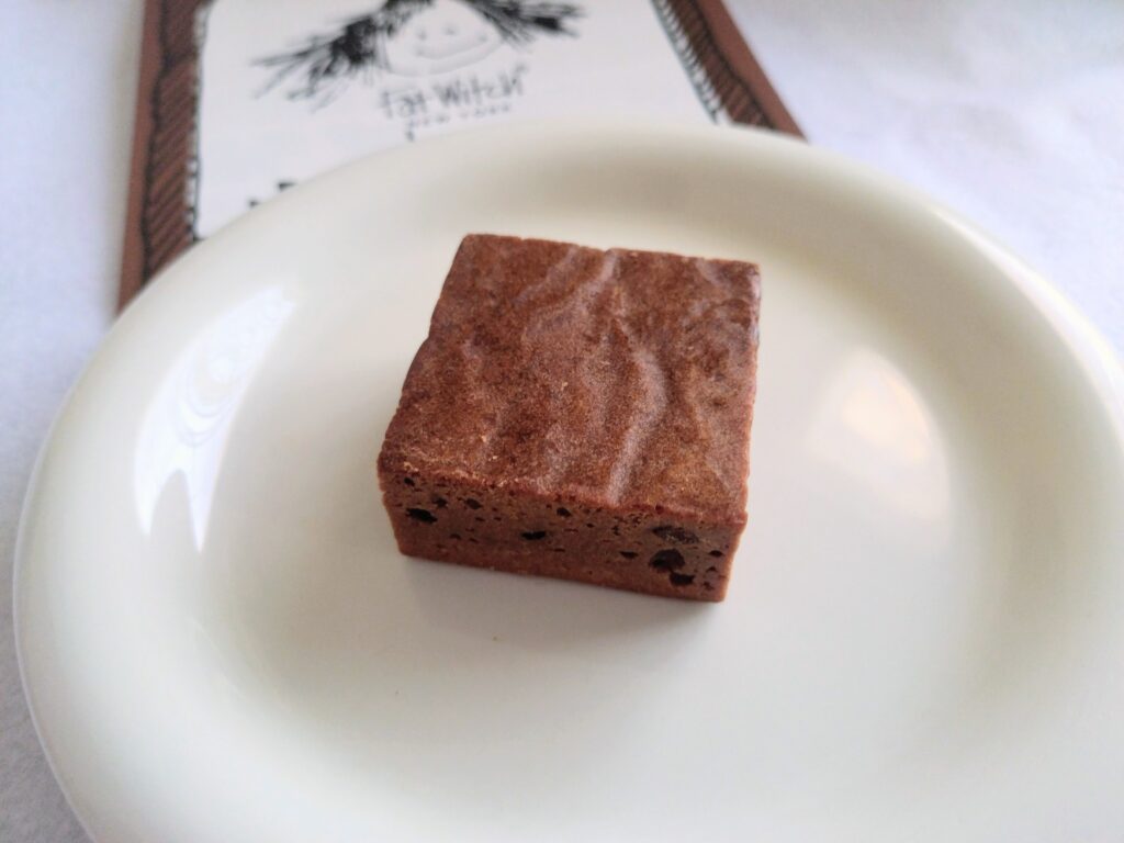 個包装を開けたダブルチョコレートベイビー 個包装を開けたダブルチョコレートベイビー